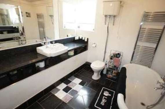 5&nbsp;Bedroom&nbsp;Detached