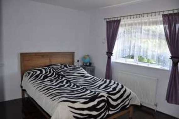 3 Bedroom Semi-Detac...