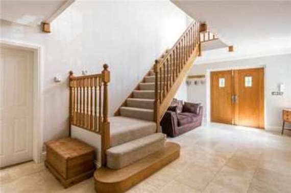 5&nbsp;Bedroom&nbsp;Detached