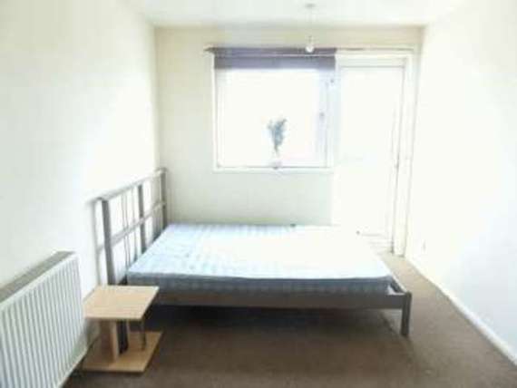 3&nbsp;Bedroom&nbsp;Flat