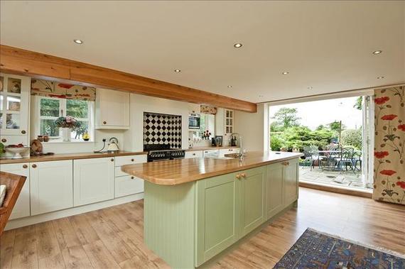 5 Bedroom Detached
