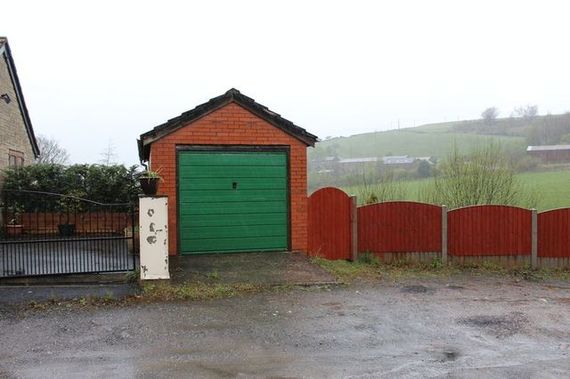 3 Bedroom Semi-Detac...