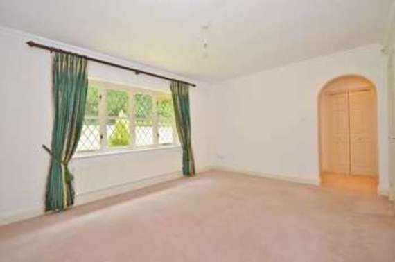 5&nbsp;Bedroom&nbsp;Detached