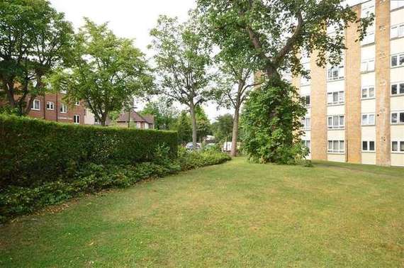 1 Bedroom Flat