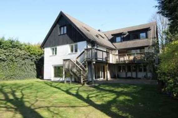 5&nbsp;Bedroom&nbsp;Detached