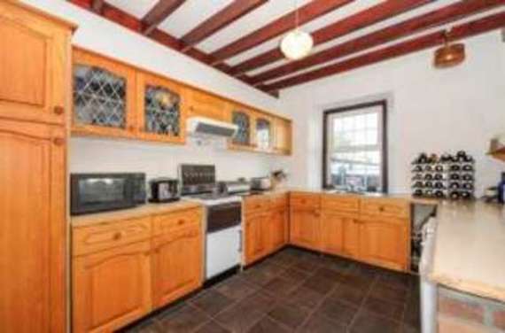 5&nbsp;Bedroom&nbsp;Detached