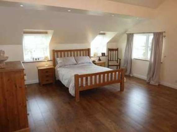 6&nbsp;Bedroom&nbsp;Detached