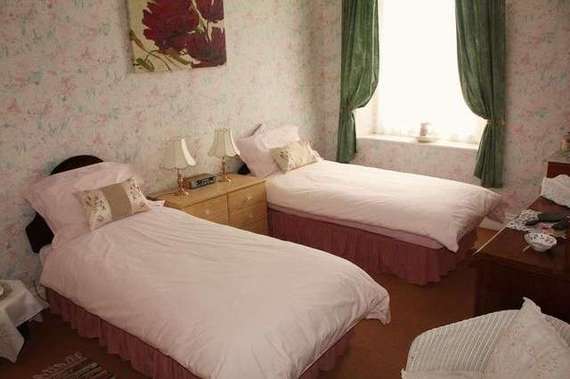 7&nbsp;Bedroom&nbsp;Detached