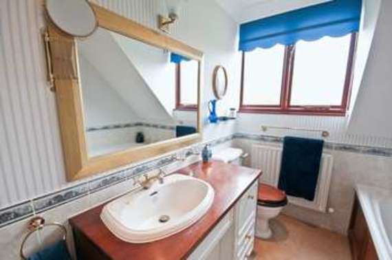 5&nbsp;Bedroom&nbsp;Detached