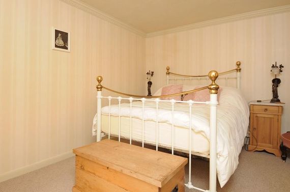 5&nbsp;Bedroom&nbsp;Detached