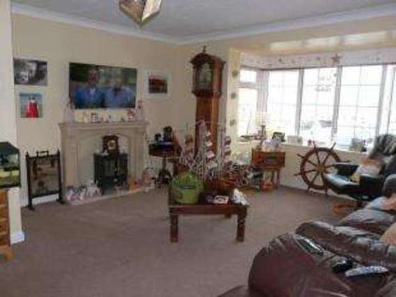 3&nbsp;Bedroom&nbsp;End of Ter...