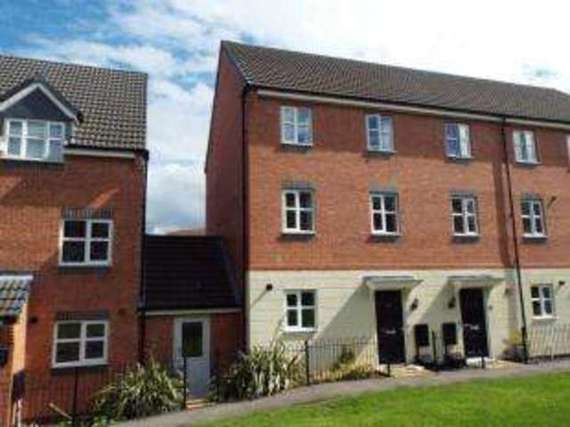 4 Bedroom End of Ter...