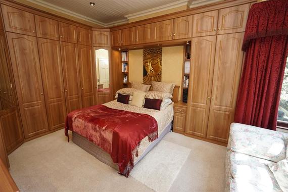 5&nbsp;Bedroom&nbsp;Detached