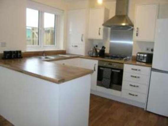 3 Bedroom Semi-Detac...