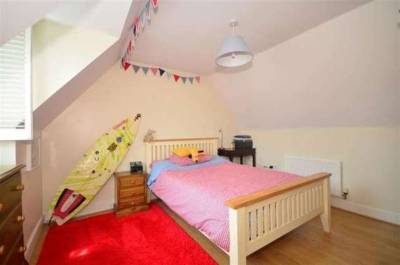 5&nbsp;Bedroom&nbsp;Detached