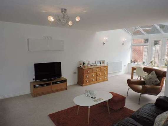 3 Bedroom Semi-Detac...