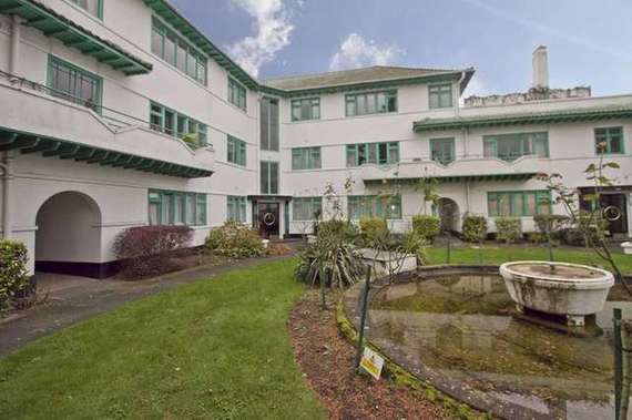 3 Bedroom Ground Fla...