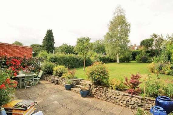 3 Bedroom Semi-Detac...