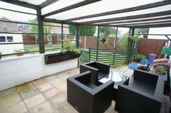 2&nbsp;Bedroom&nbsp;Detached