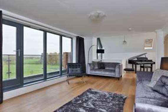 4&nbsp;Bedroom&nbsp;Detached