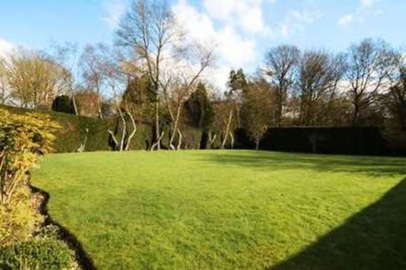 5 Bedroom Detached