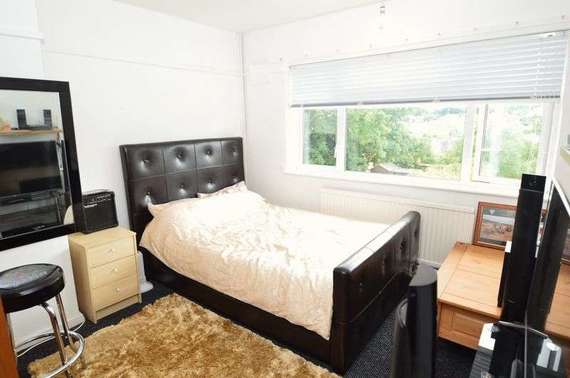 3 Bedroom Semi-Detac...