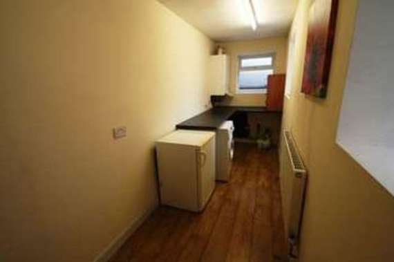 3 Bedroom Semi-Detac...