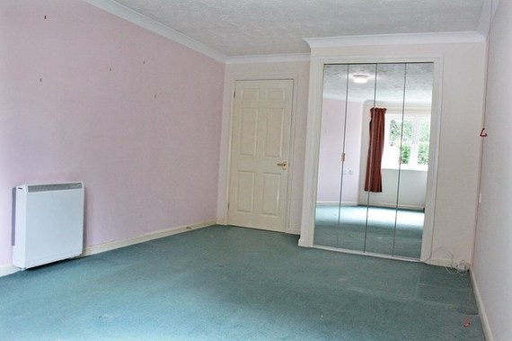 1 Bedroom Retirement...