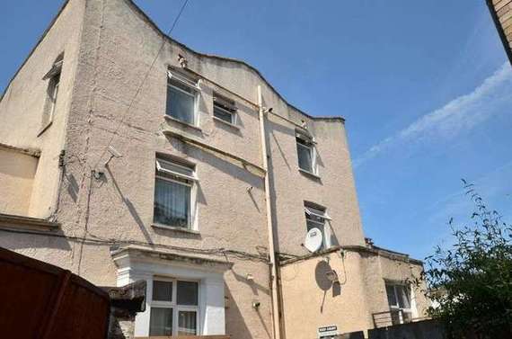 5&nbsp;Bedroom&nbsp;Flat