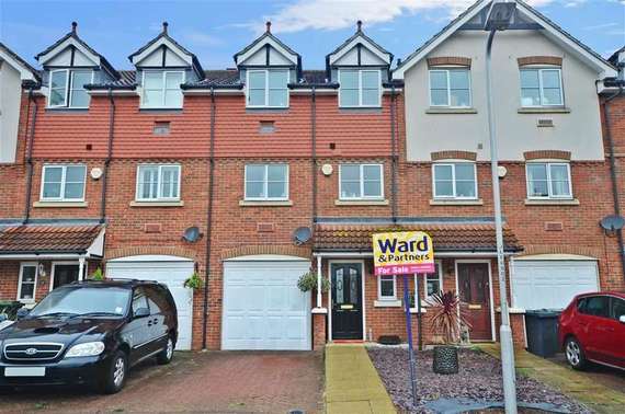 4&nbsp;Bedroom&nbsp;Terraced