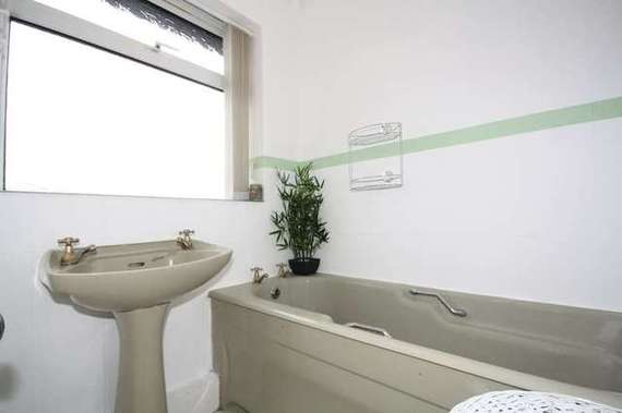 3 Bedroom Semi-Detac...