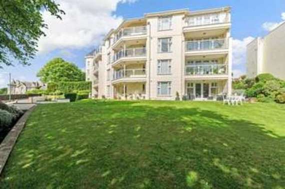 2 Bedroom Flat