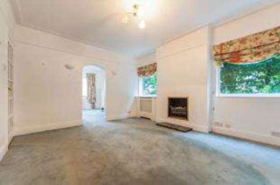 4 Bedroom End of Ter...