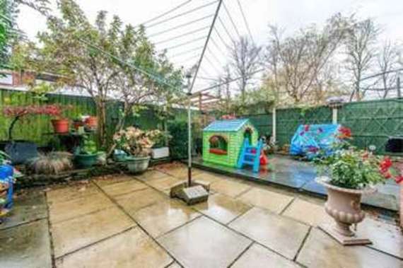 3 Bedroom Semi-Detac...