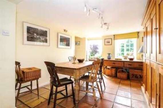6 Bedroom Detached