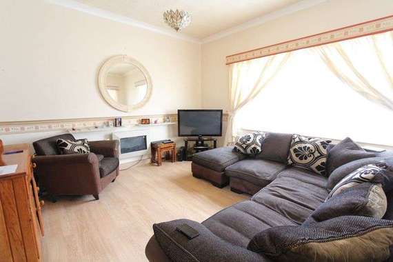 6 Bedroom Detached