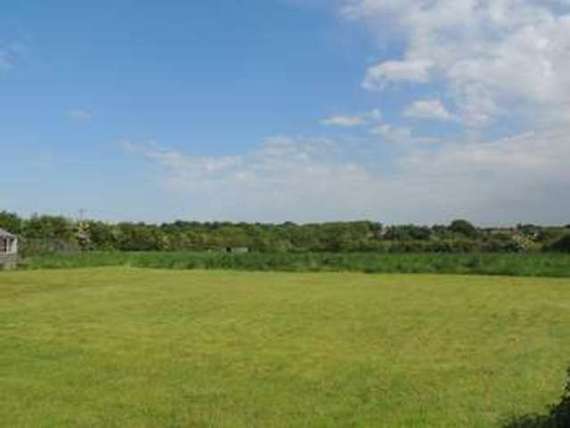 6 Bedroom Detached