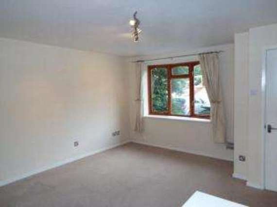 1 Bedroom Maisonette