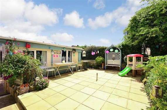 3 Bedroom Semi-Detac...