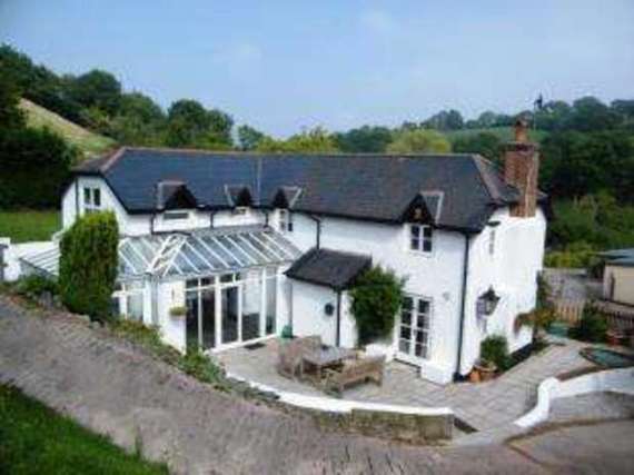 5 Bedroom Detached