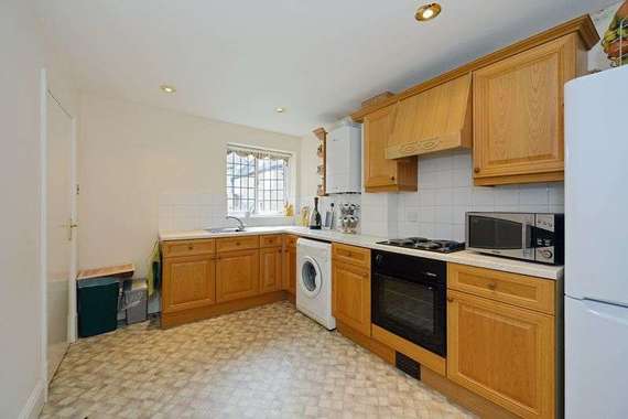 2 Bedroom Flat