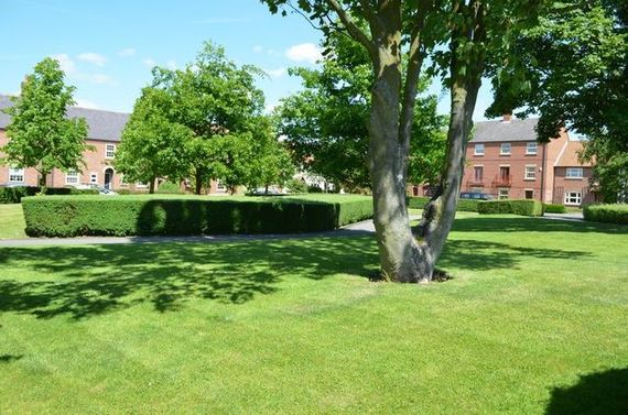 4&nbsp;Bedroom&nbsp;Semi-Detac...