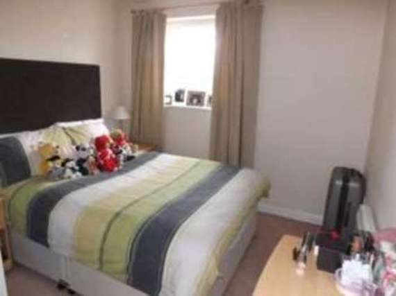 2 Bedroom Flat