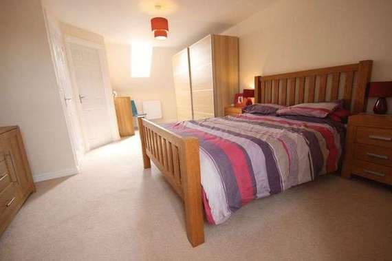 4 Bedroom Semi-Detac...