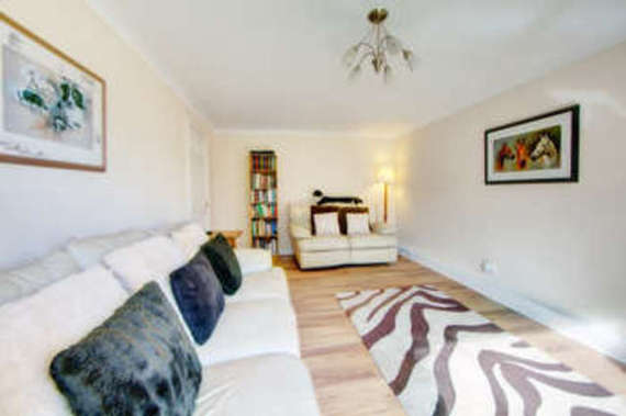 4 Bedroom Semi-Detac...