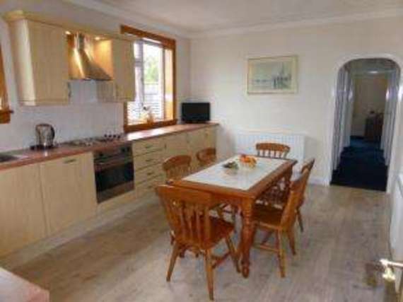 5&nbsp;Bedroom&nbsp;Detached