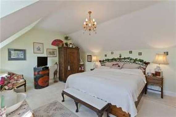 5 Bedroom Detached