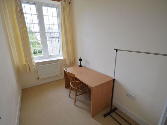 2 Bedroom Flat