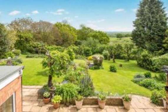 5&nbsp;Bedroom&nbsp;Detached