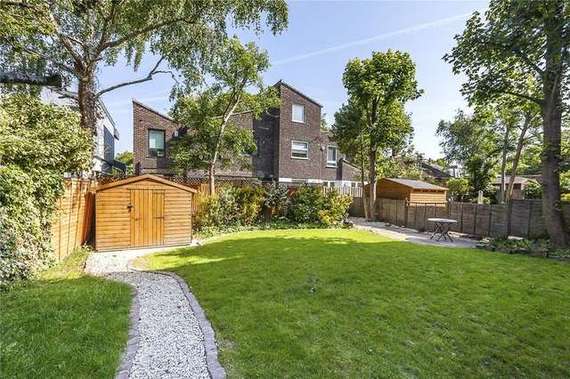 2 Bedroom Flat